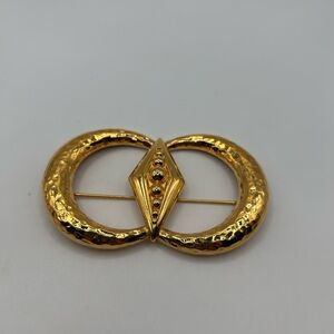 Vintage Monet Gold plated interlock circle brooch